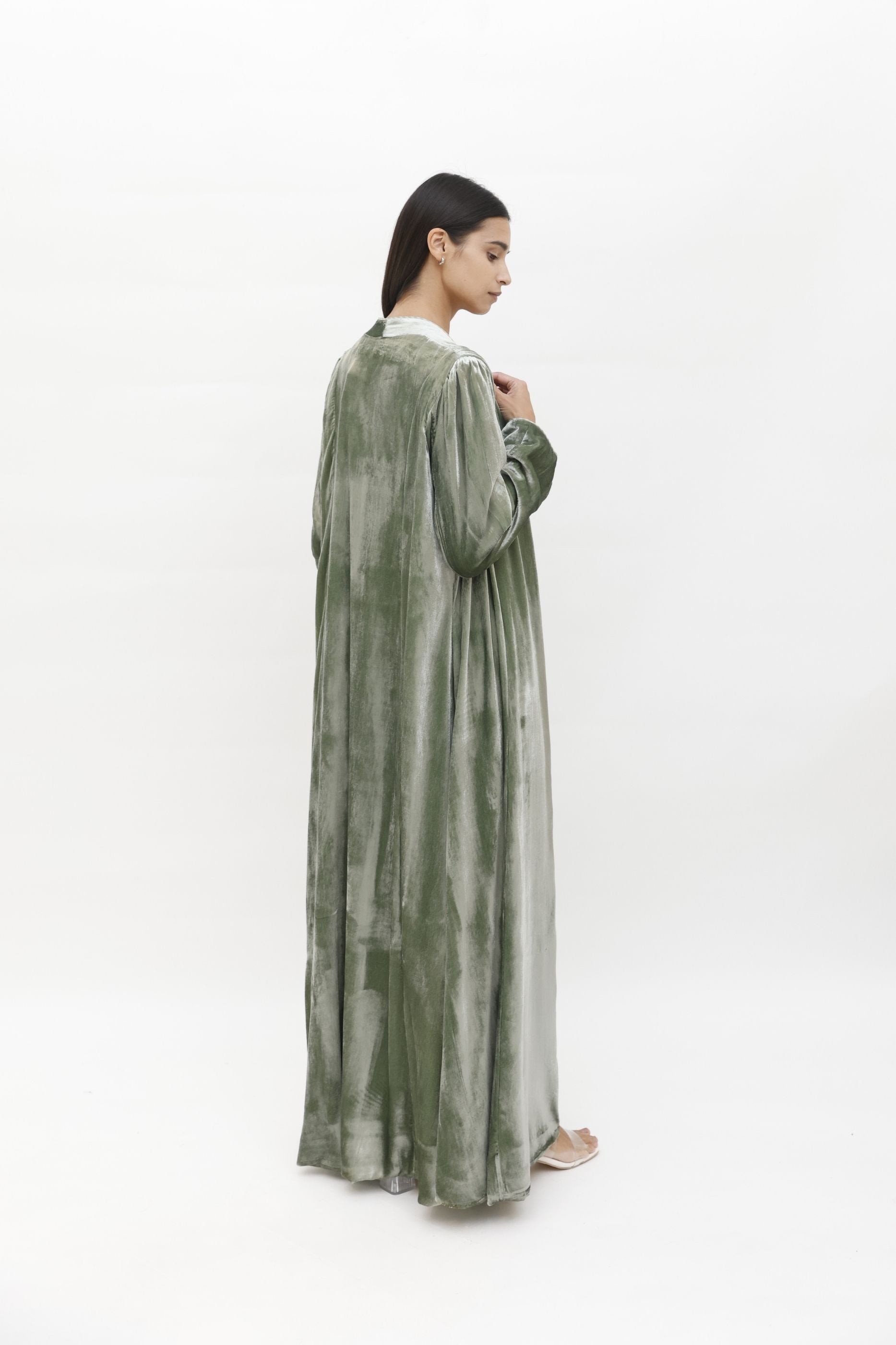 Ruwad Mint Green - Plain Velvet Minimalist Abaya Set
