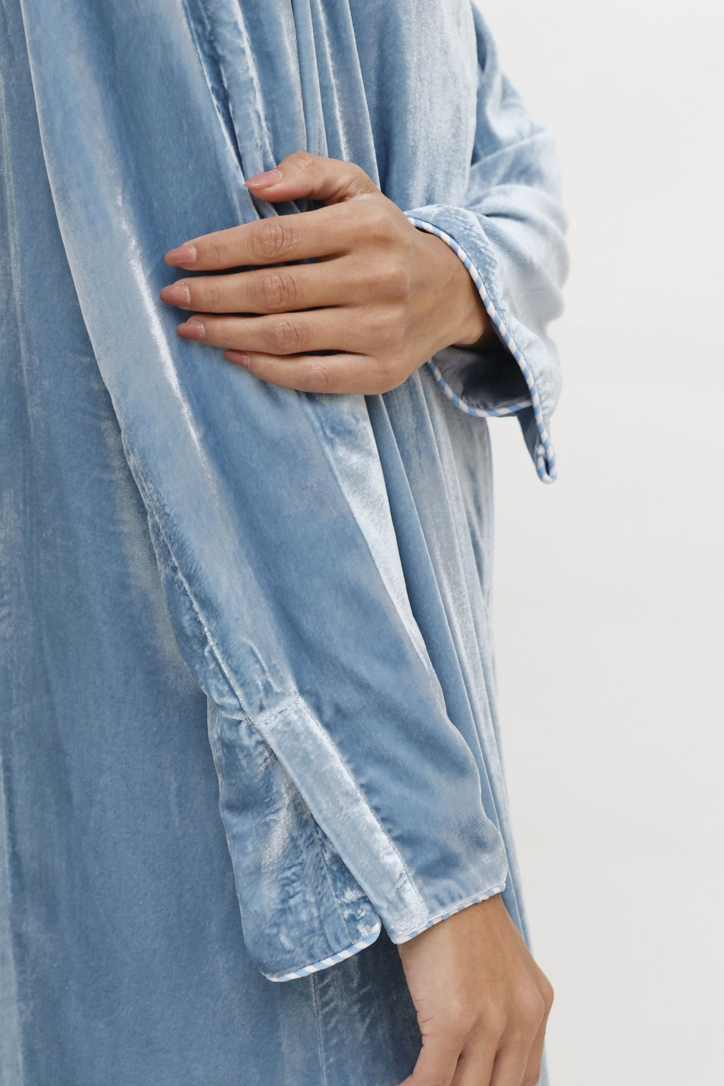 Ruwad Sky - Plain Velvet Minimalist Abaya Set