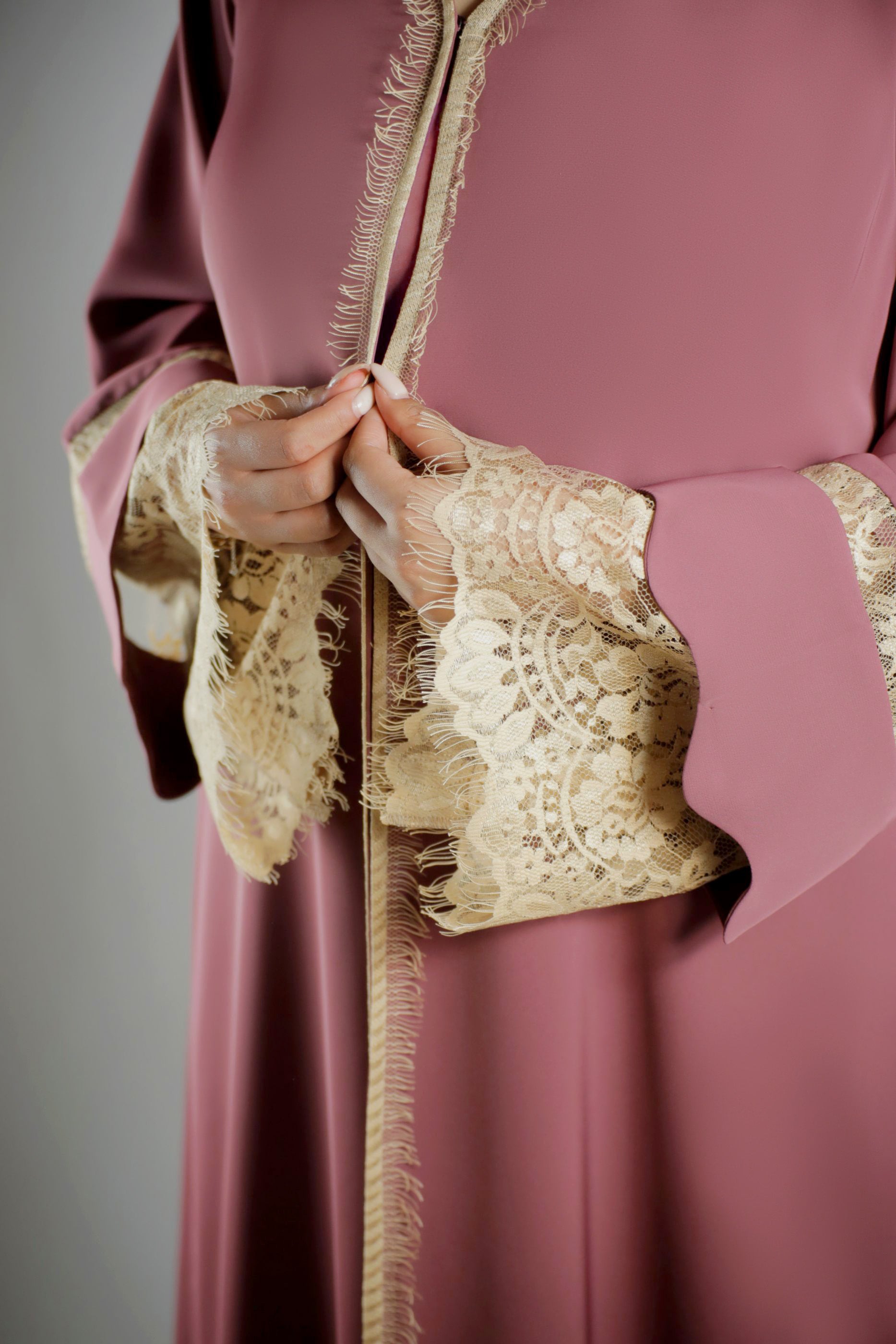 Lowlua Ruby Abaya Set