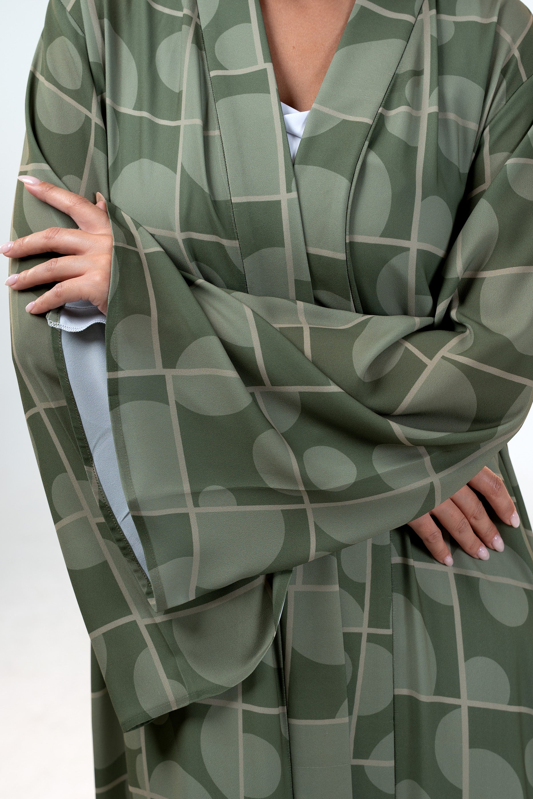 Orb Mint - Geometric Printed Abaya