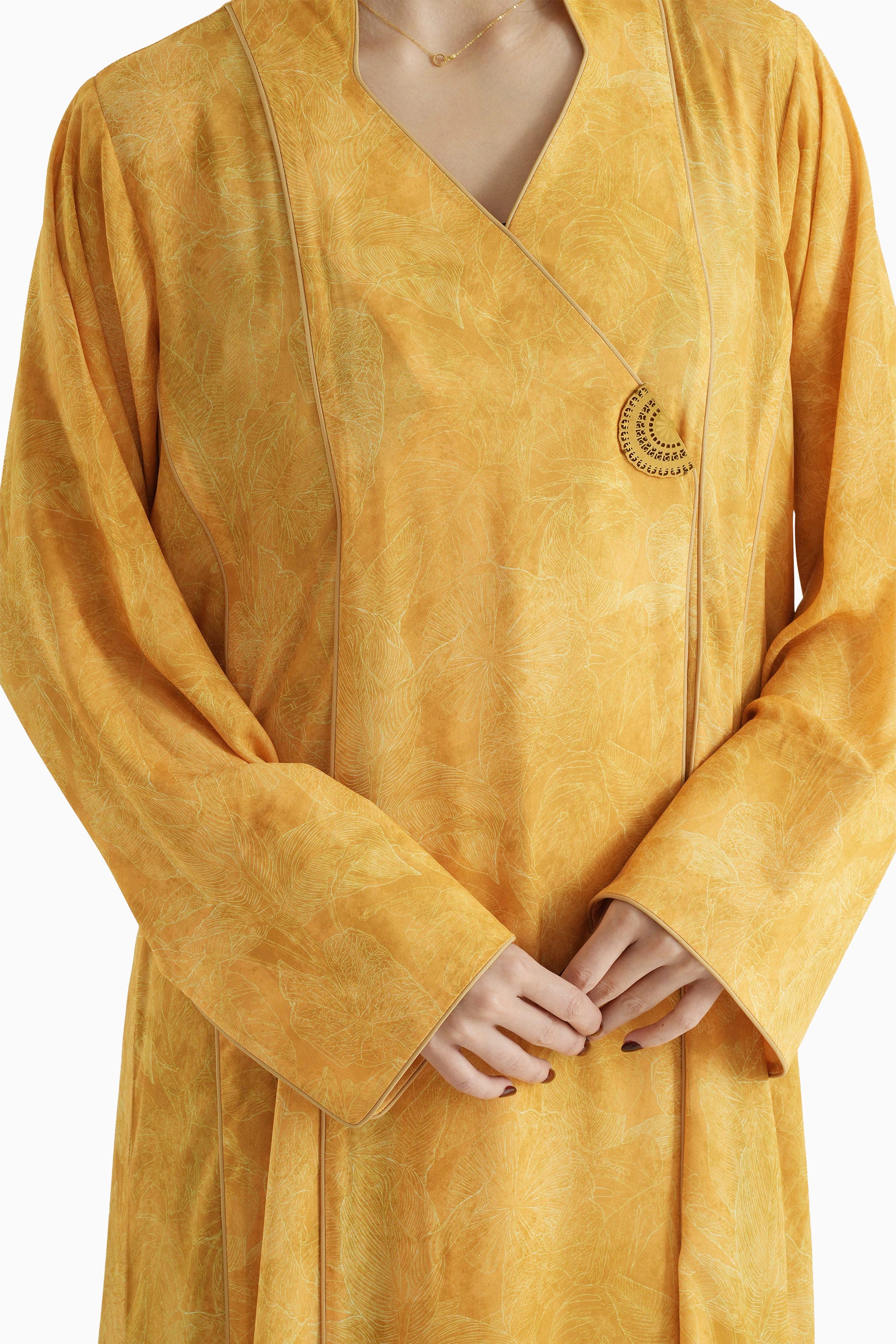 Visteria Sun - Mandarin Collar Printed Abaya