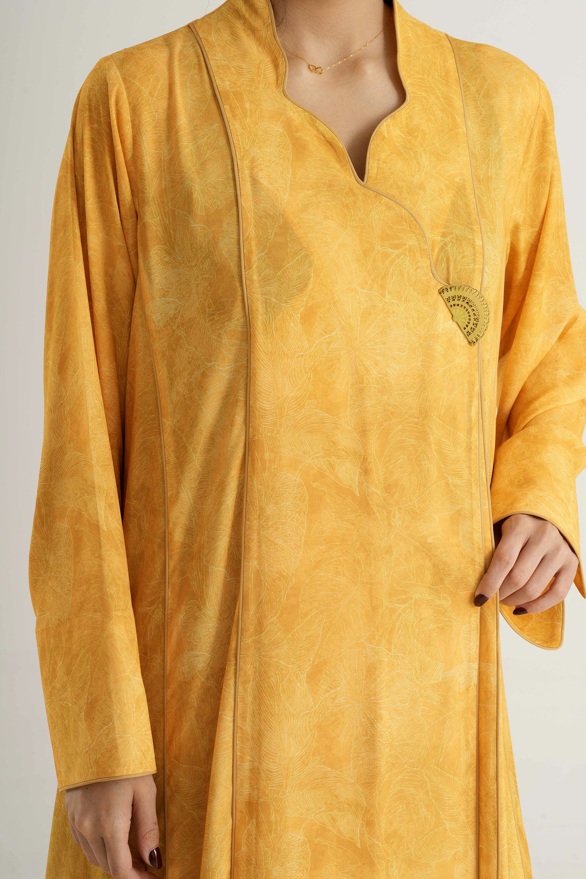 Wisteria Sun - Mandarin Collar Printed Abaya